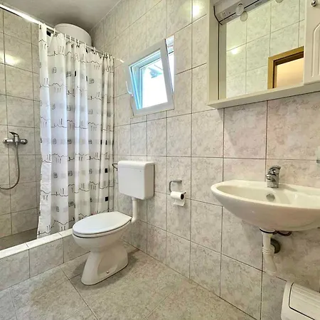 In 42640 Jadranovo