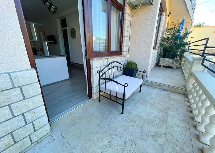 Apartamento In 42640 Jadranovo